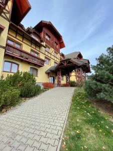 Budova, v ktorej sa apartmán nachádza