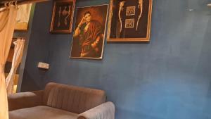 Posezení v ubytování Sinhassan Dormitory Hostel Juhu