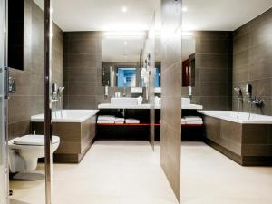 Łazienka w obiekcie Q Hotel Plus Kraków