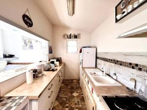 Imagen de la galería de Maison Marina Pietra avec Jardin, en Pietracorbara