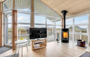 TV a/nebo společenská místnost v ubytování Holiday Home Hannesvej V
