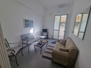A seating area at L'Albero bello Holiday