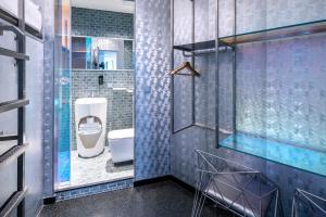 Diamond Capsule Hotel Amsterdam South的一间浴室