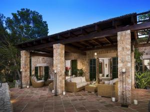 Afbeelding uit fotogalerij van Elegant villa with communal space in Banyalbufar +33 foto's