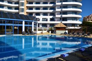 A piscina em ou perto de Hotel Pestana Cascais Ocean & Conference Aparthotel