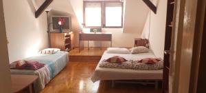 Room in Budapest - Parliament View Hideaway - Near Buda Castle and Margaret Island 1024 Budapest, 32 Retek utca kép - 2