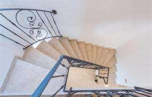 Zdjęcie z galerii obiektu Three-Bedroom Holiday Home In Vabriga w mieście Vabriga