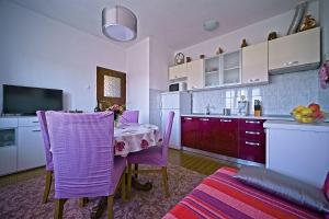 Η κουζίνα ή μικρή κουζίνα στο Apartment Pavo