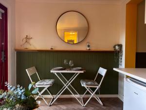 Fotografie z fotogalerie ubytování Cosy and Pet Friendly Blackheath Studio 2 v destinaci Blackheath