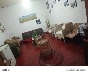 Ruang duduk di Hostal Frailejon Sonsón
