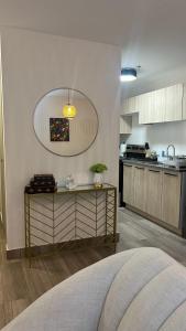 Kuchyň nebo kuchyňský kout v ubytování Distrito Artemisa Loft Apartments
