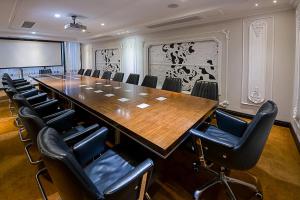 Zona business o sala de conferencias en The Lilygate Lagos