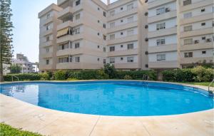 Πισίνα στο ή κοντά στο Stunning Apartment In Benalmádena +10 φωτογραφίες