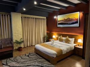 Rúm í herbergi á Annapurna Boutique Hotel