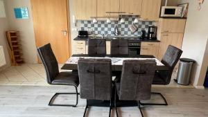 Kuchyň nebo kuchyňský kout v ubytování Villa Elsa Wohnung 9, nur 150 m vom Strand entfernt