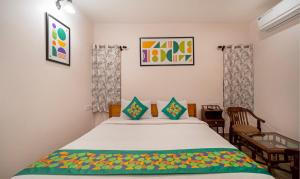 Treebo Kashvijoy, 7 Km From Kamakhya Temple客房内的一张或多张床位