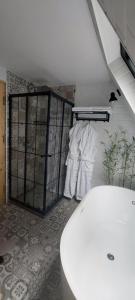 Photo de la galerie de l'établissement Fernhouse, à Akhalsheni