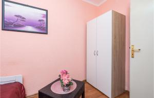 Fotografie z fotogalerie ubytování 2 Bedroom Nice Apartment In Rijeka v destinaci Rijeka