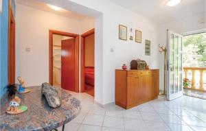 Fotografia z galérie ubytovania 4 Bedroom Stunning Home In Viskovo v destinácii Bezjaki