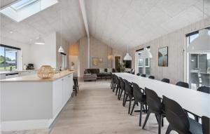Konferenční prostory v ubytování Awesome Home In Nørre Nebel With Sauna