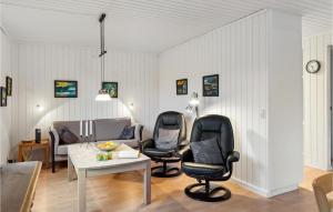 Posezení v ubytování Pet Friendly Home In Fanø With Wifi