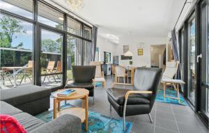 Posezení v ubytování 3 Bedroom Awesome Home In Vig