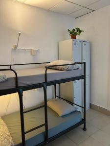 Kuchyňa alebo kuchynka v ubytovaní NC Hostel