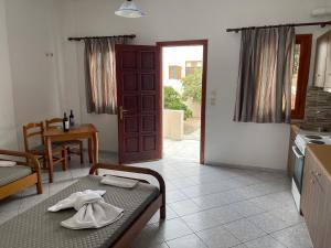 Фотография из галереи Tarelis Apartments & Studios в Камари