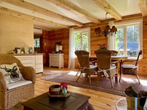 Dapur atau dapur kecil di Holiday homestead Camp of Forest Souls