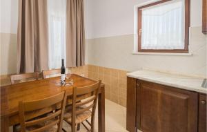 Fotografie z fotogalerie ubytování 4 Bedroom Nice Home In Buje v destinaci Buje