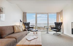 A seating area at Lovely Apartment In Allinge With Wifi