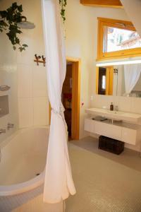 Koupelna v ubytování Big luxury Chalet with amazing view + 37 fotografií
