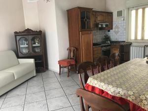 Η κουζίνα ή μικρή κουζίνα στο Casa Vacanze Dionisia +25 φωτογραφίες
