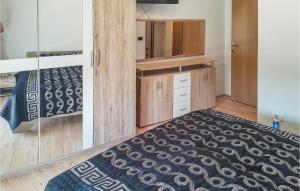 Kuchyňa alebo kuchynka v ubytovaní 3 Bedroom Nice Home In Vodnjan