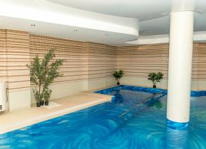Bassein majutusasutuses Cosmopolitan Hotel & Wellness või selle lähedal