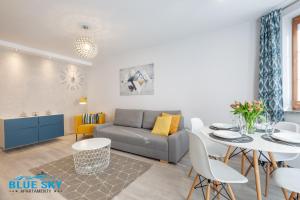 Posezení v ubytování Apartamenty BlueSky - Nadrzeczna 3d-3e, blisko centrum Karpacza, dworca PKP w zielonej okolicy