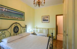 Katil atau katil-katil dalam bilik di 1 Bedroom Awesome Apartment In Chiavari