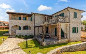 Το κτήριο όπου στεγάζεται  η παραθεριστική κατοικία