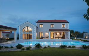 Πισίνα στο ή κοντά στο Villa Manana