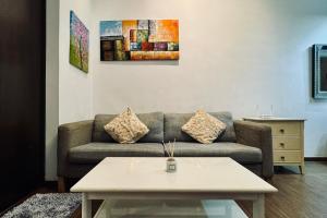 Posezení v ubytování Comfy-Concept Apartment @ B.Bintang (3min walk LRT, Lalaport, TimeSquare)