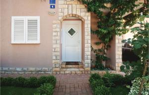 Galeriebild der Unterkunft Beautiful Apartment In Privlaka With Wifi in Privlaka