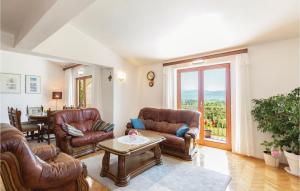 Posezení v ubytování Holiday Home Imotski With Outdoor Swimming Pool 320