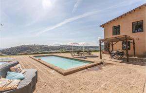 The swimming pool at or close to Villa Bellavista