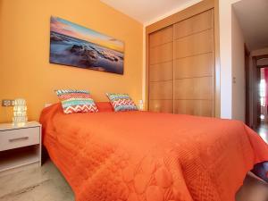 Posteľ alebo postele v izbe v ubytovaní 2239-Lovely 2 bedrooms with pool and paddle court