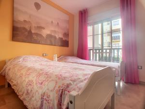 Posteľ alebo postele v izbe v ubytovaní 2239-Lovely 2 bedrooms with pool and paddle court