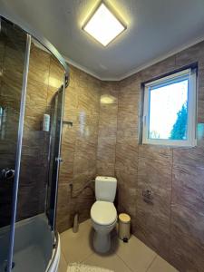 Ein Badezimmer in der Unterkunft Domek Pod Kogutkiem Na Dolinie