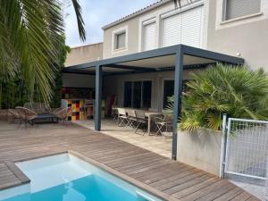 Bazén v ubytování Sète, Belle villa avec piscine ! nebo v jeho okolí