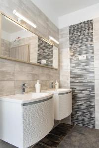 Kúpeľňa v ubytovaní Apartment Roma + 37 fotografií