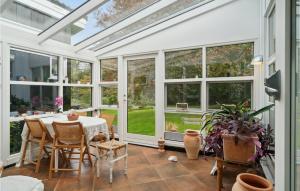 Κήπος έξω από το Awesome Home In Asnæs With Wifi +30 φωτογραφίες