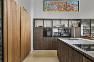 Kuchyň nebo kuchyňský kout v ubytování Michiana Shores Beach House + 34 fotografií